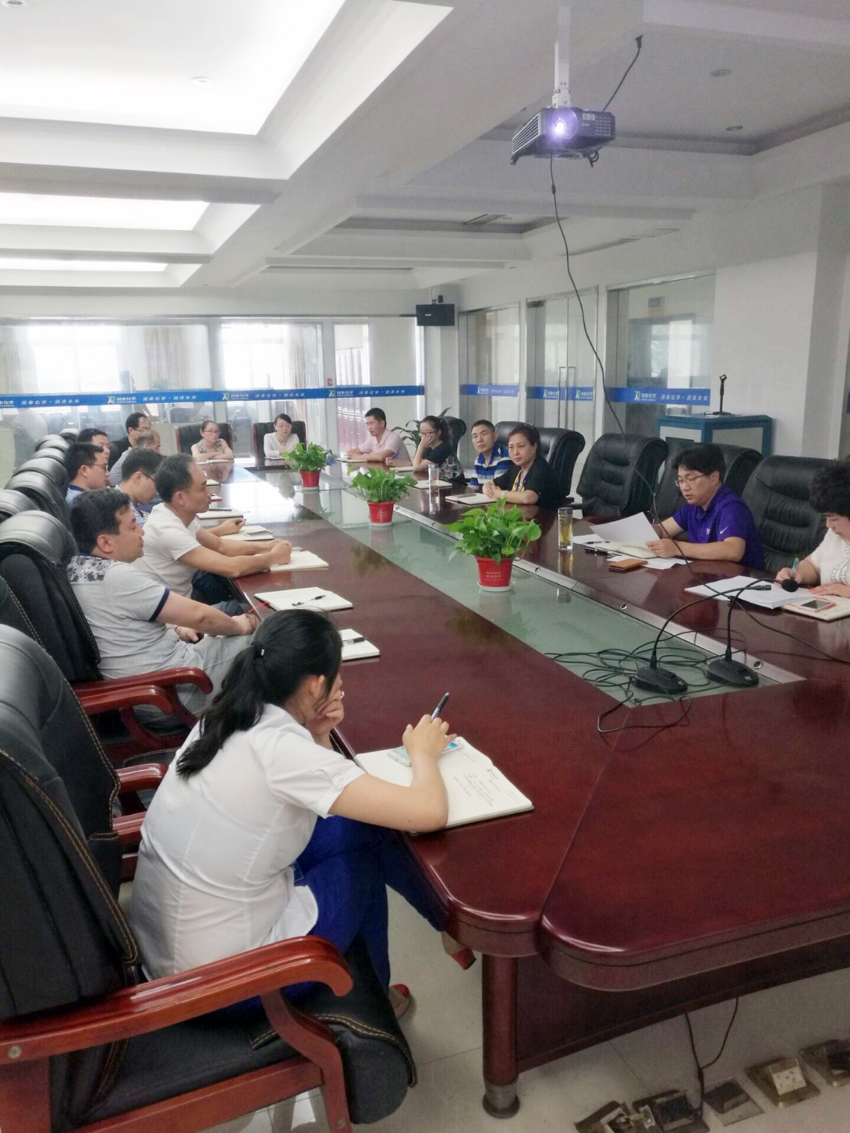 4TA_}2Q7PNGC7C~26OH16NY